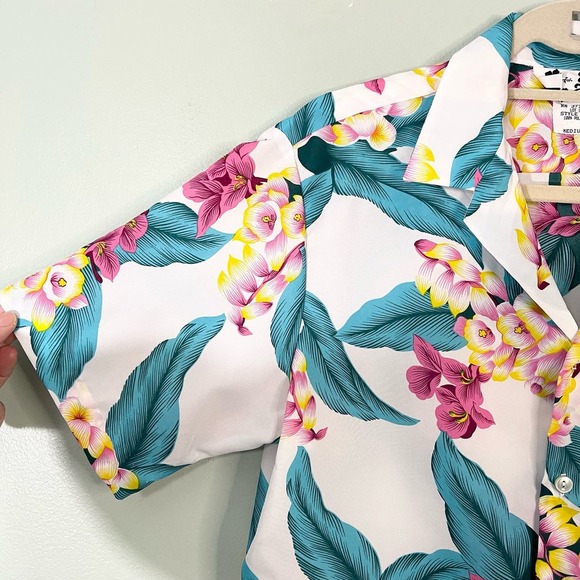 Hilo Hattie Men's Floral Hawaiian Aloha Short Sleeve Button Up Shirt Medium - Picture 4 of 9